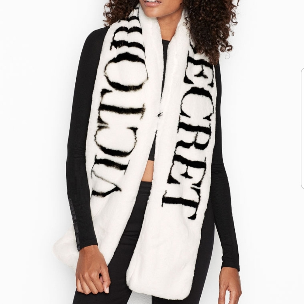 VS Scarf